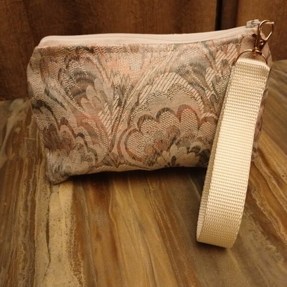 New Zippy Hanging Canvas Wristlet Clutch Pouch Make-up Bag Chevron Pastel Floral - Picture 9 of 16